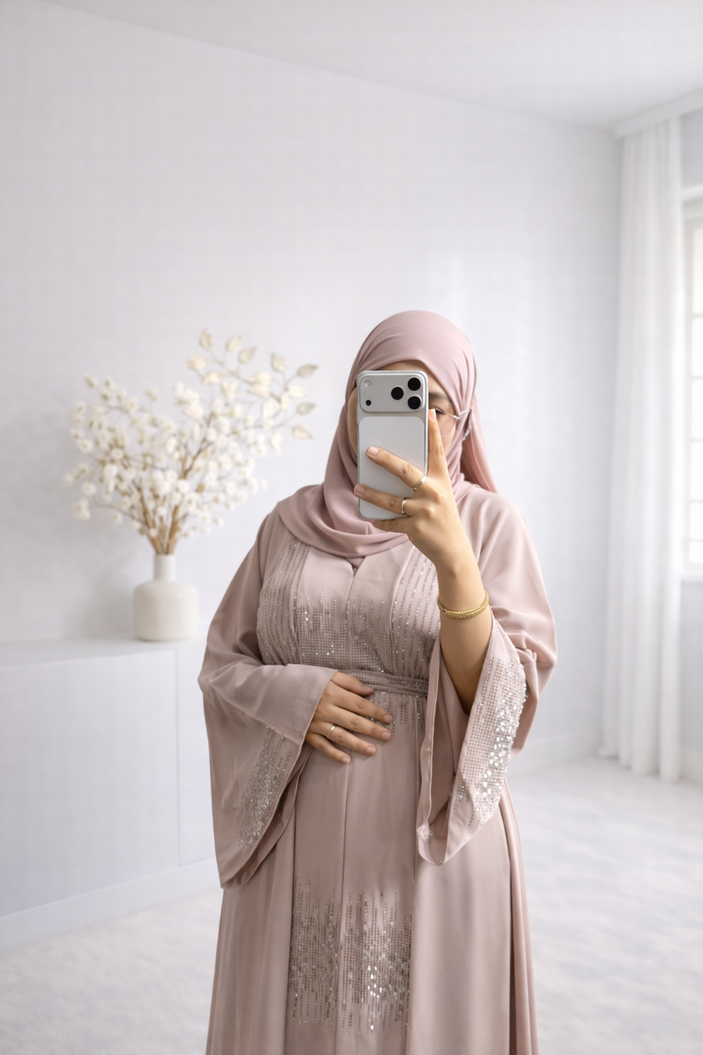 Abaya Israh