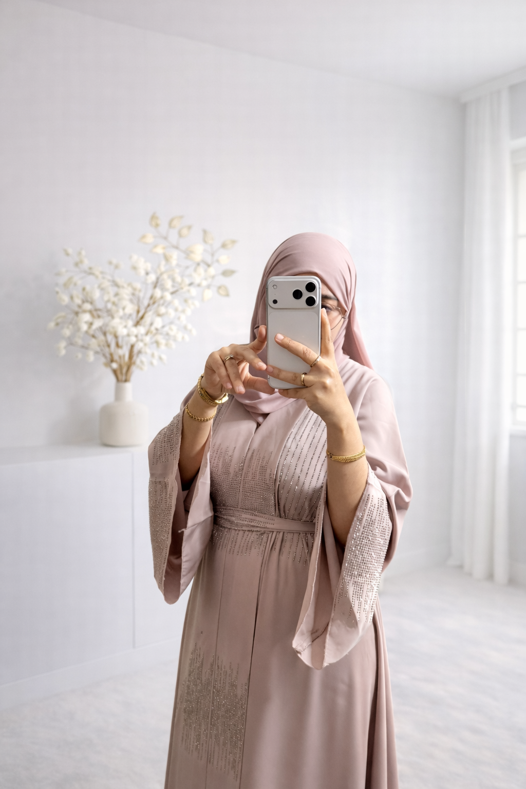 Abaya Israh